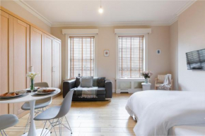 Charming London City Apartment